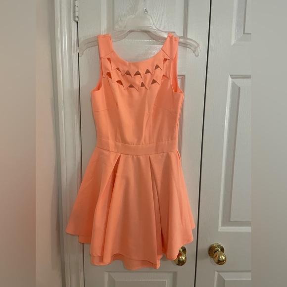 L’Atiste Mini dress - Picture 2 of 2